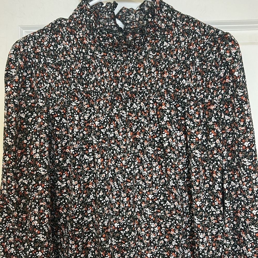SHEIN Ruffled Floral Puff Sleeve Blouse size small black business casual - Picture 3 of 7